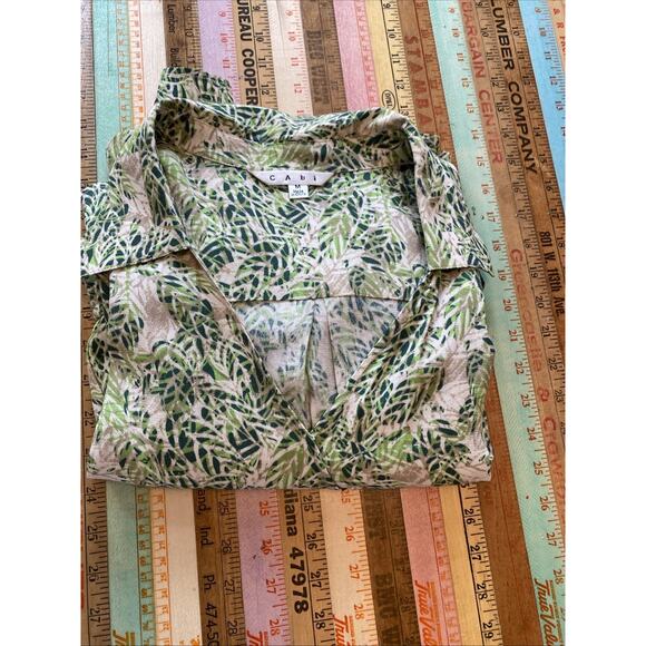 CAbi M Faux Wrap Dress Green Leaf Print 3/4 Sleeve V Neck #280 Soft Rayon EUC - Picture 13 of 13